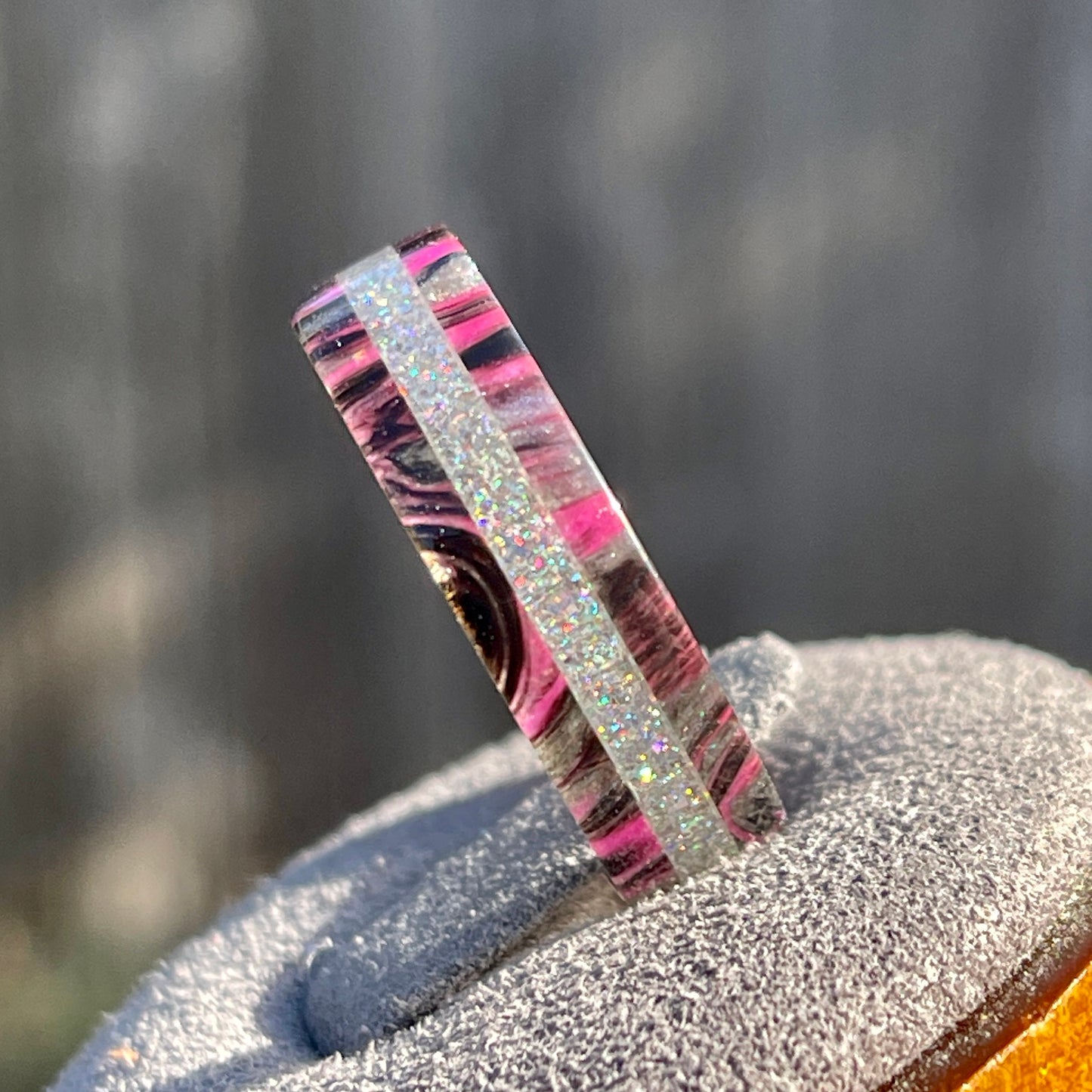 6mm Derby Girl Prismatic DiamondCast Ring