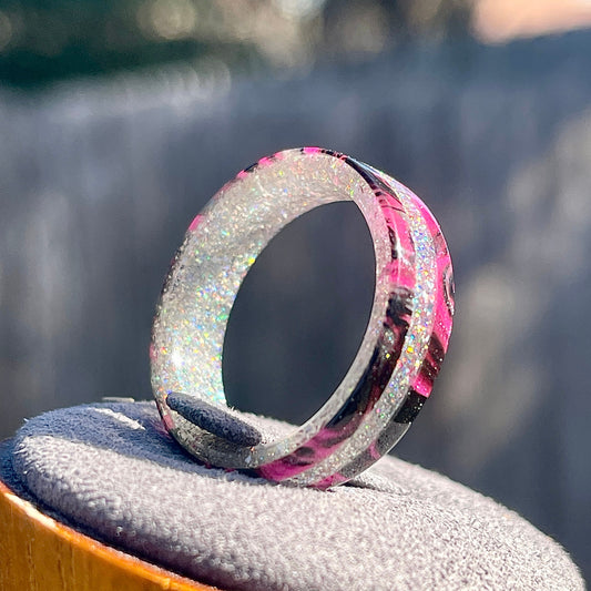 6mm Derby Girl Prismatic DiamondCast Ring
